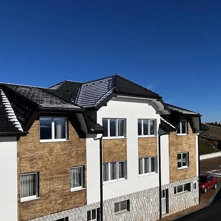 Zvezda Zlatar 3 Units 公寓 Akmacici