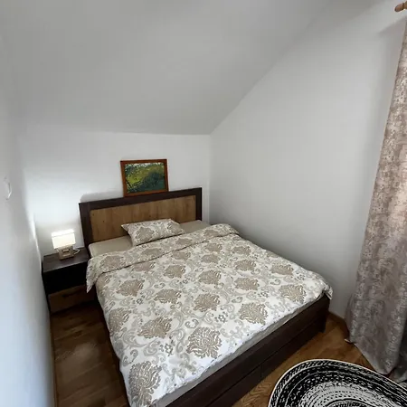 Zvezda Zlatar 3 Units 公寓