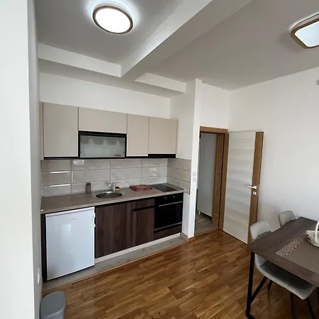 Zvezda Zlatar 3 Units * Akmacici