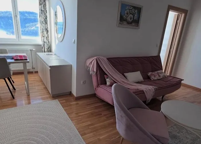 Zvezda Zlatar 3 Units 公寓